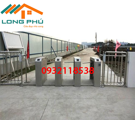 Lắp đặt cổng xoay ba càng chính hãng tại Thanh Hóa