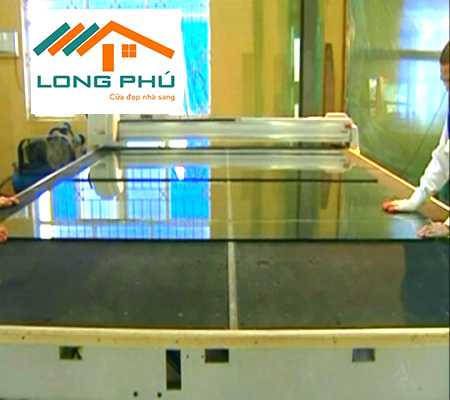 Những sản phẩm được sản xuất từ kính cường lực tại Thanh Hóa