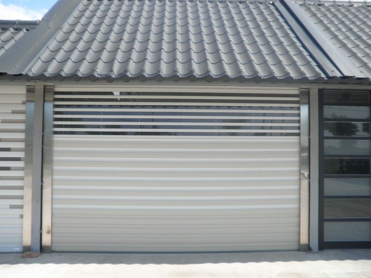 lap-dat-cua-cuon-thanh-hoa15