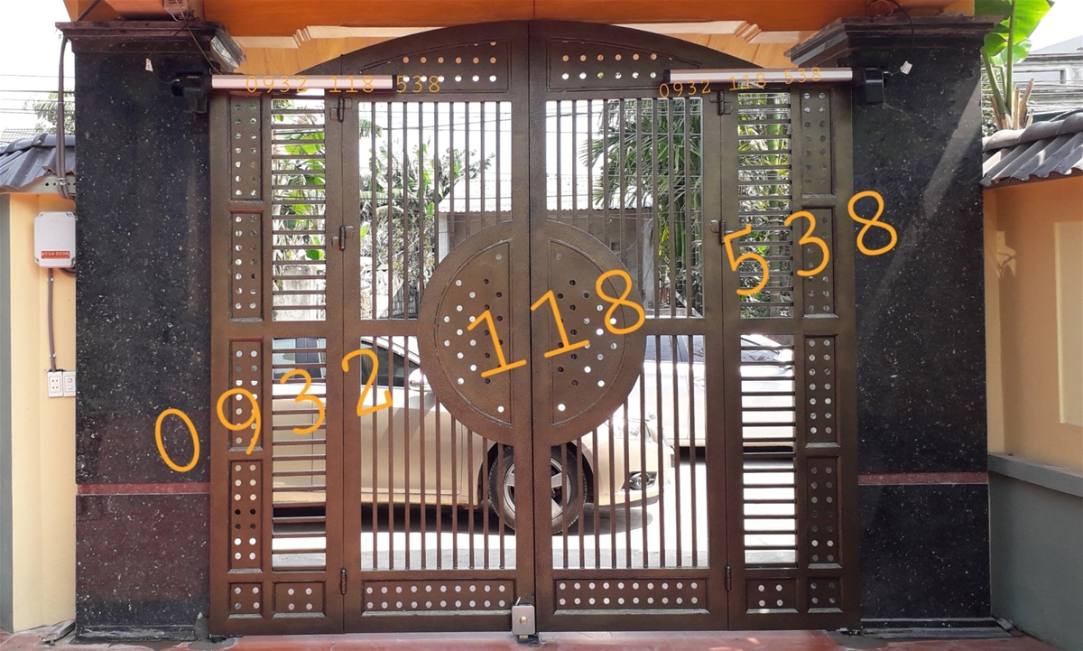 cong-tu-dong-long-phu-chinh-hang