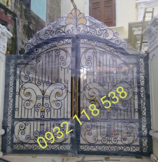 cong-sat-my-thuat-long-phu