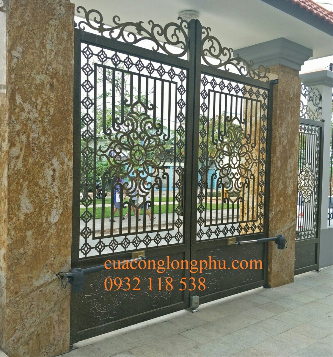 cong-tu-dong-canh-tay-don-ninh-binh