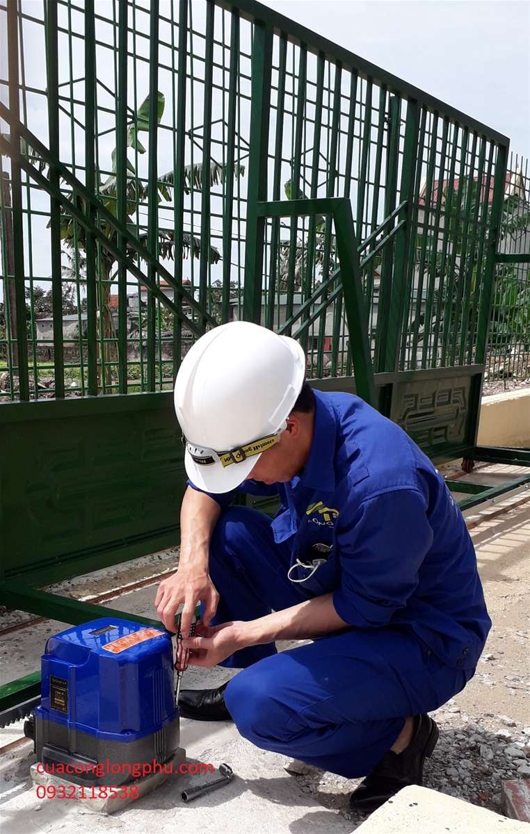 cong-tu-dong-vegadoor