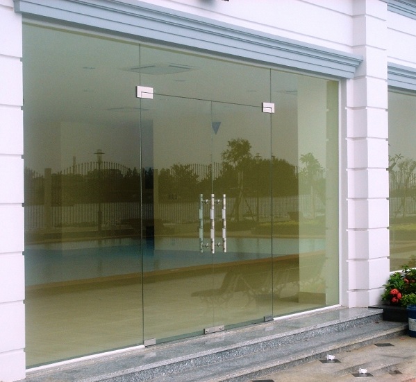 cua-kinh-cuong-luc-thanh-hoa